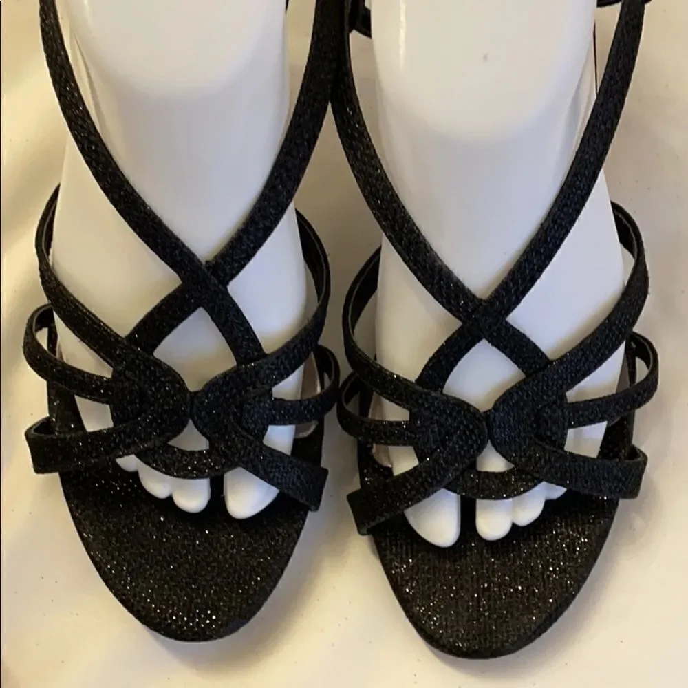 PIERRE DUMAS SHIMMERY STRAPPY SANDALS.  NEW